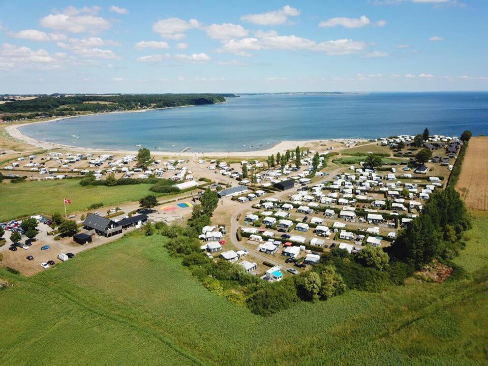Vikaer Strand Camping & Cottages Diernaes Luaran gambar